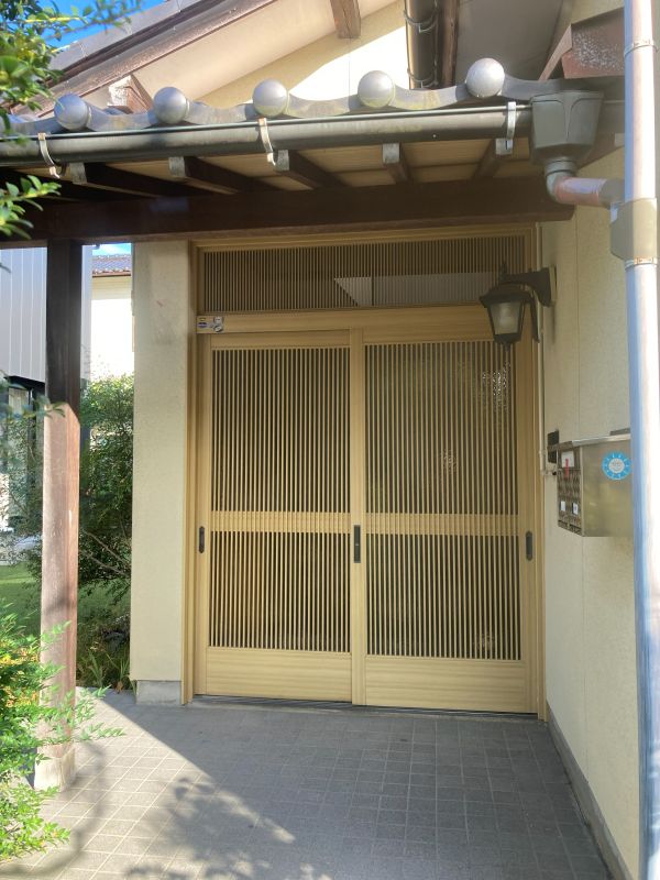 玄関ドア