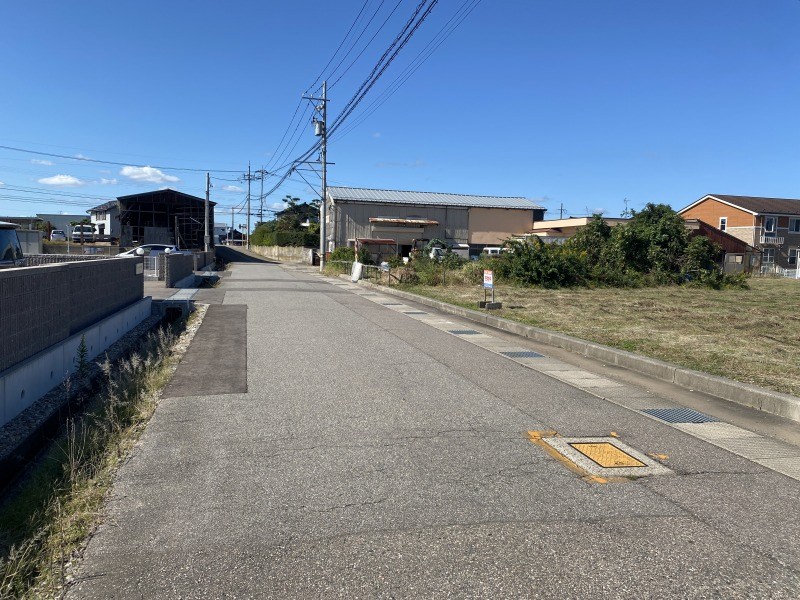 現地写真(前面道路含む現地写真)
