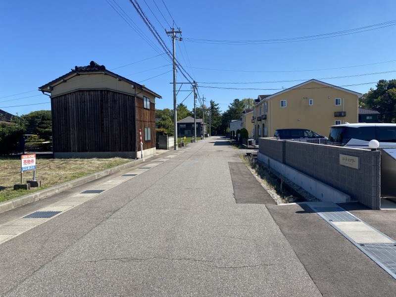 現地写真(前面道路含む現地写真)