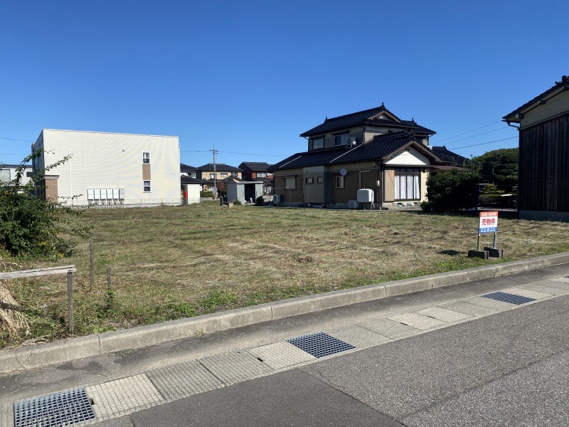 現地写真(前面道路含む現地写真)