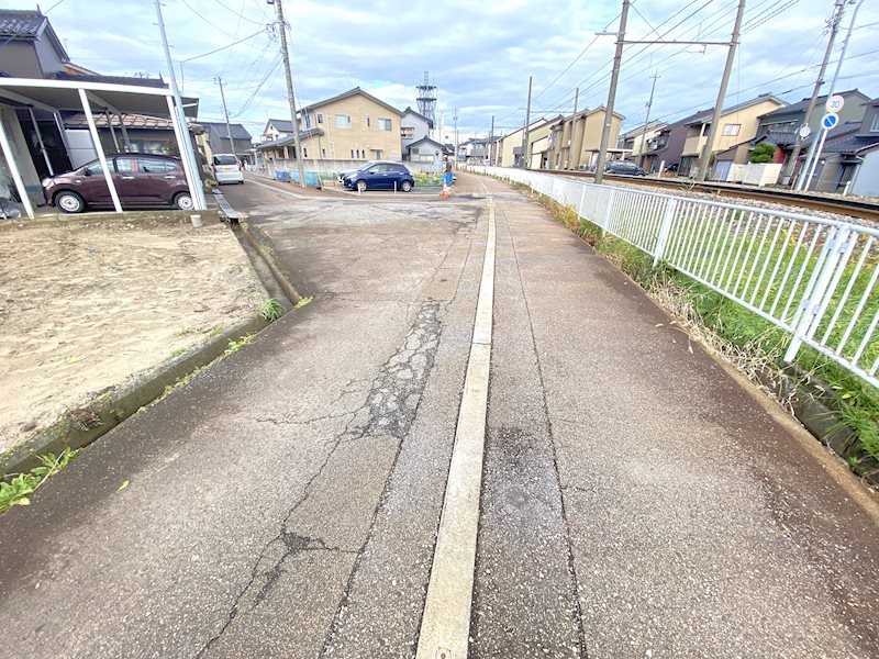 現地写真(前面道路含む現地写真)