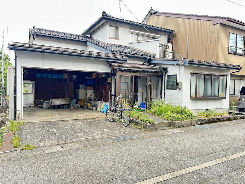 現地写真(駐車場)