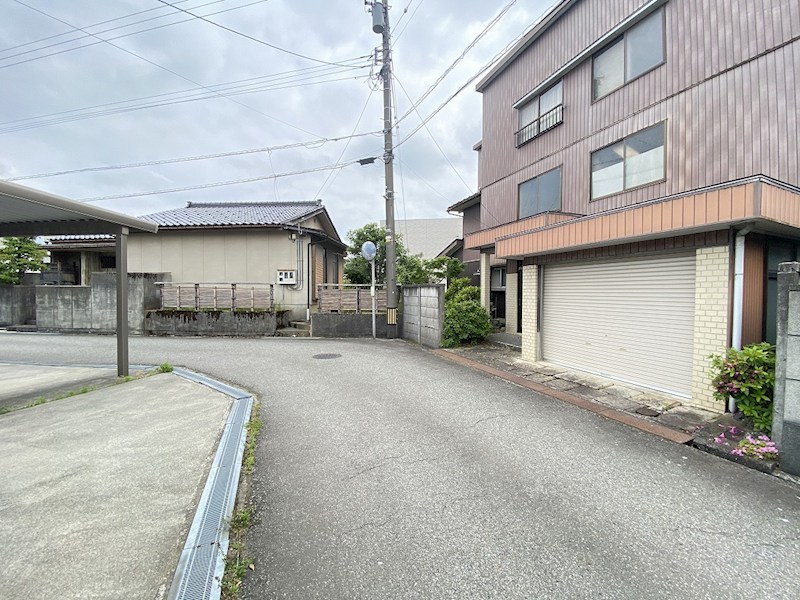 現地写真(前面道路含む現地写真)