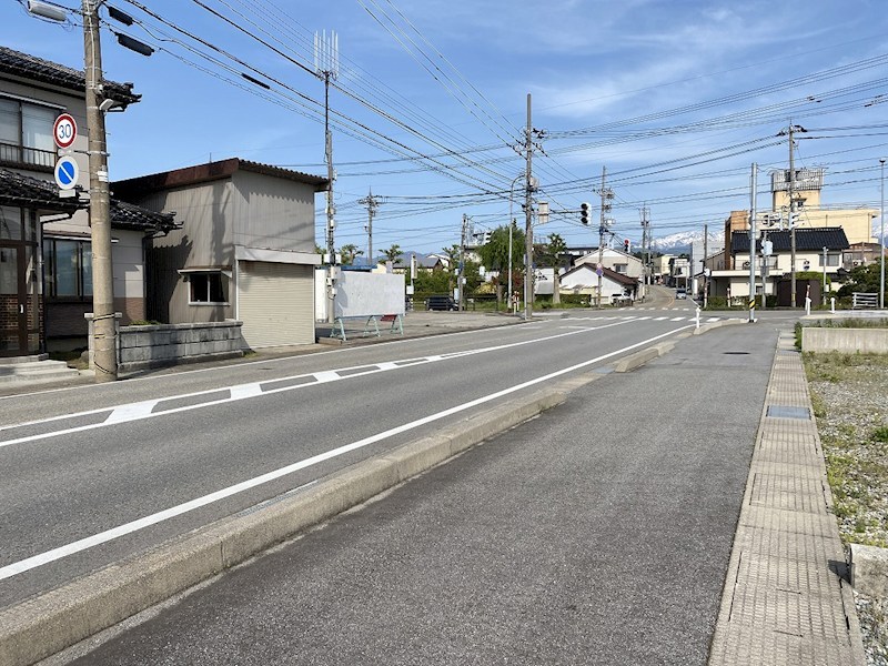 現地写真(前面道路含む現地写真)