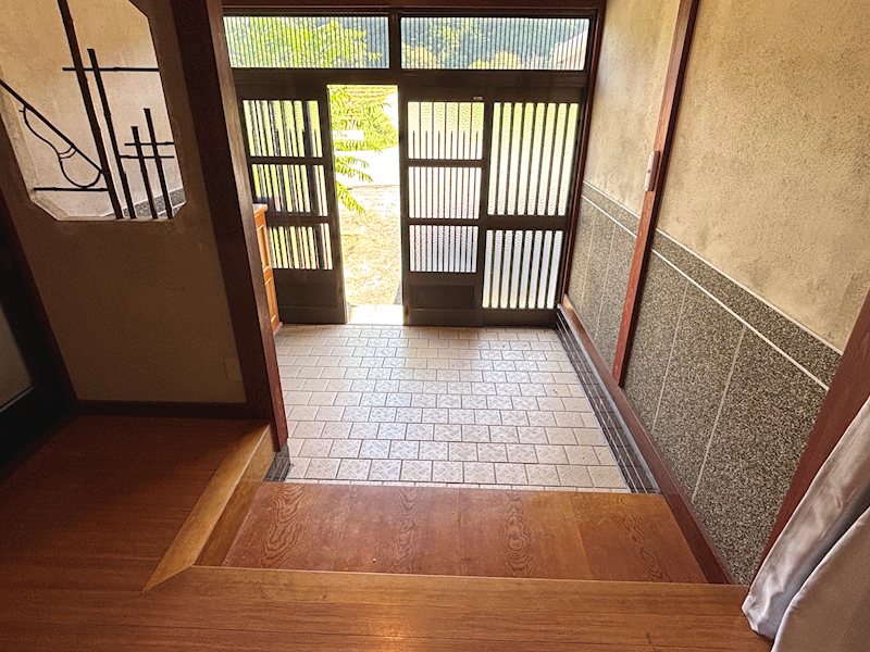 現地写真(玄関)