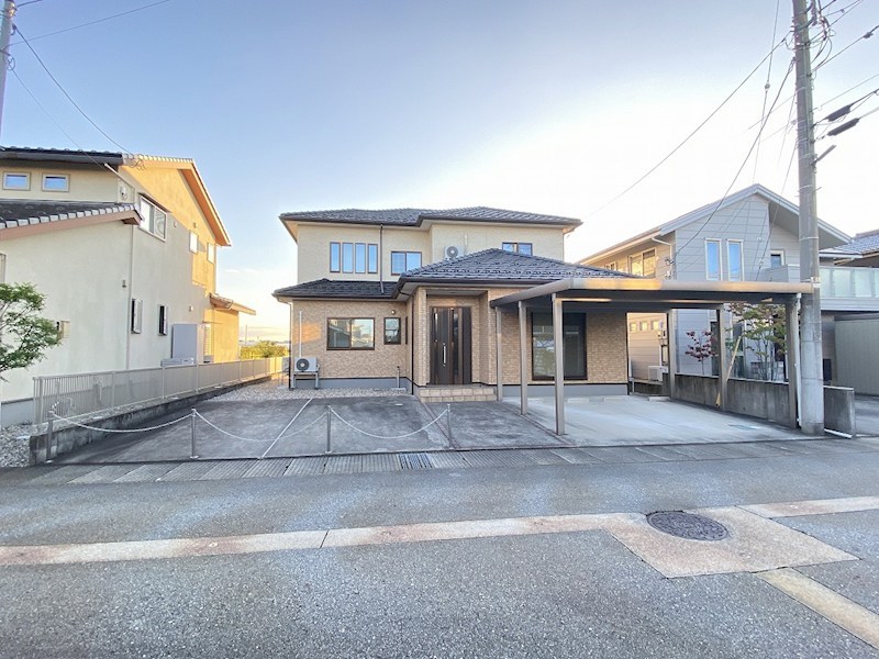 現地写真(前面道路含む現地写真)