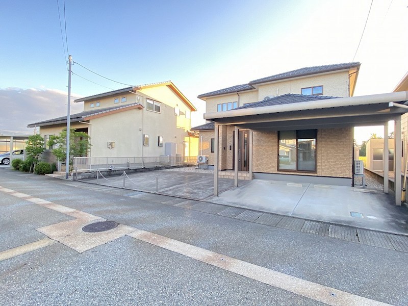 現地写真(前面道路含む現地写真)