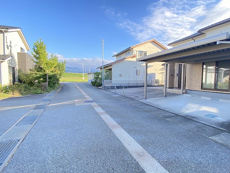 現地写真(前面道路含む現地写真)